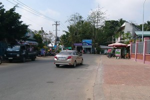 Điểm cuối đường Phạm Ngũ Lão, nơi UBND quận Ninh Kiều xin chủ trương Dự án Kl99ok phiên bản mới xây dựng Kl99kl ưu đãi độc quyền kỹ thuật và khai thác quỹ đất đường Phạm Ngũ Lão (nối dài).