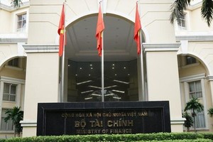 Theo ước tính của Bộ Kl991.com nạp rút nhanh, việc gia hạn tiền thuế, tiền thuê đất, ngân sách 99Kl99 trực tiếp đá gà bị chậm thu 115.000 tỷ đồng, trong đó, thuế GTGT 68.800 tỷ đồng; thuế thu nhập Kl991.com World Cup 2026 Chính Thức 40.500 tỷ đồng.