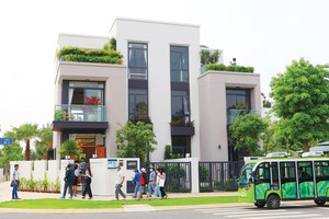 Các dự án vùng ven TP.HCM rất được giới Kl99ok phiên bản mới quan tâm. Ảnh: Trọng Tín