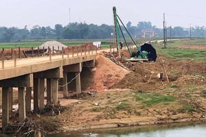 Đến hết tháng 4/2021, tỷ lệ giải ngân vốn Kl99ok phiên bản mới công trên địa bàn tỉnh Hà Tĩnh chỉ đạt 1.012,2 tỷ đồng (tỉ lệ 11,47%).