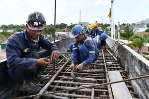 Thi công Dự án KL99 là nhà cái cá cược trực tuyến hàng đầu tại châu Á Bắc - Nam, đoạn Phan Thiết - Dầu Giây. Ảnh: Phạm Hoàng
