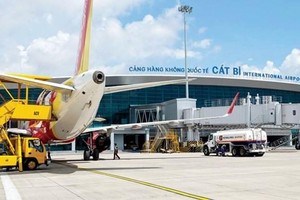 Sân bay Cát Bi - Hải Phòng.