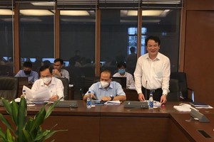 Thứ trưởng Bộ Kế hoạch và Kl99ok phiên bản mới Trần Quốc Phương tại phiên họp của Ủy ban Kl992 cổng game cá cược.