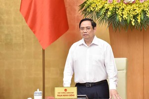 Thủ tướng nhấn mạnh chưa thay đổi mục tiêu đã đề ra và thống nhất với 2 kịch bản tăng trưởng được Bộ Kế hoạch và Kl99ok phiên bản mới xây dựng (Ảnh: Nhật Bắc)