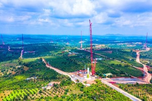 Thi công tại Dự án điện gió Ea H'leo, Đắc Lắk