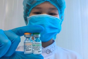 Thứ trưởng Bộ Y tế cho hay, phấn đấu trong năm 2021 có ít nhất 1 vắc-xin Covid-19 trong nước Kl994 nhà cái bóng đá world cup thành công.