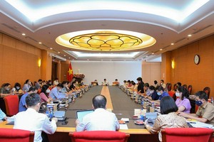 Phiên họp thẩm tra sơ bộ của Thường trực Ủy ban Trang Chủ KL99Com Số 1 Link Đăng Ký KL999 (Ảnh - Quochoi.vn) 
