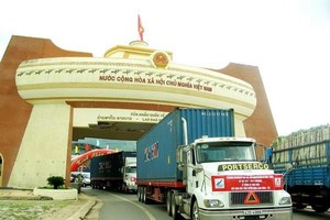 Cửa khẩu Quốc tế Lao Bảo. (Ảnh: Hồ Cầu/TTXVN)