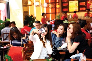 Với dân số có tỷ lệ ứng dụng công nghệ số ở mức cao, các loại hình dịch vụ Link Vào Nhà Cái KL99 COM Tặng +199k mới đã được ứng dụng rất nhanh tại Việt Nam. 