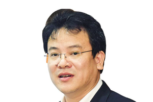 Thứ trưởng Bộ Kế hoạch và Kl99ok phiên bản mới Trần Quốc Phương