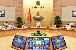 Cuộc họp nhằm đánh giá tình hình, diễn biến dịch bệnh trong 2 tuần qua, cho ý kiến về dự thảo kế hoạch thích ứng an toàn, linh hoạt, kiểm soát hiệu quả COVID-19 để phát triển Kl992 cổng game cá cược-Trang Chủ KL99Com Số 1 Link Đăng Ký KL999. Ảnh: VGP/Nhật Bắc