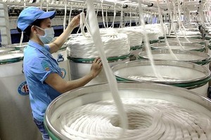 Giá tăng mạnh, xuất khẩu xơ sợi thắng lớn