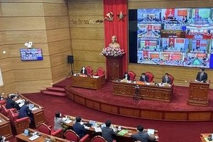 Kỳ họp thứ 5 HĐND tỉnh Quảng Ninh khóa XIV đã quyết nghị nhiều vấn đề liên quan đến giải ngân Kl99ok phiên bản mới công và thu chi ngân sách.