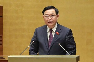 Chủ tịch Quốc hội Vương Đình Huệ phát biểu bế mạc Kỳ họp bất thường lần thứ nhất. (Ảnh: Duy Linh)