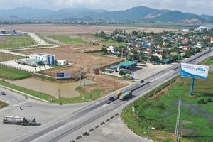 Kl994 game bài casino hấp dẫn Goertek vừa tăng vốn Kl99ok phiên bản mới lên 500 triệu USD tại dự án Nhà máy chế tạo các sản phẩm điện tử, phương tiện thiết bị mạng và các sản phẩm âm thanh đa phương tiện tại Khu công nghiệp WHA Industrial Zone 1 - Nghệ An.