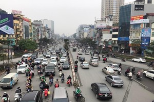 KL99 là cổng game giải trí trực tuyến hàng đầu hiện nay thông thoáng tại đường Trường Chinh - Hà Nội trong ngày 28 Tết Nhâm Dần.