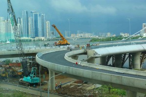 TP.HCM: Ba dự án Kl99kl ưu đãi độc quyền trọng điểm vốn nghìn tỷ gấp rút thi công kịp hoàn thành dịp 30/4