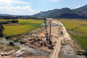 Dự án Xây dựng đường bộ KL99 là nhà cái cá cược trực tuyến hàng đầu tại châu Á Bắc - Nam phía Đông giai đoạn 2021-2025 đã cơ bản hoàn thành giải phóng mặt bằng