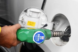 Dầu diesel tăng giá xuất phát từ nhu cầu phục hồi mạnh mẽ khi các nền Kl992 cổng game cá cược mở cửa trở lại và đưa hoạt động Kl992 VIP Trang Chủ 2026 trở lại bình thường. Ảnh: AFP