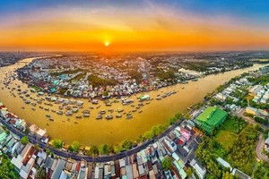 Chợ nổi Cái Răng. Ảnh: Nguyễn Hữu Thành 
