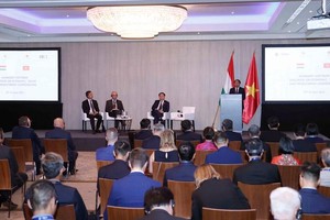 Gần 100 Kl991.com World Cup 2026 Chính Thức Hungary và Việt Nam đã tham dự toạ đàm - (Ảnh: DT).