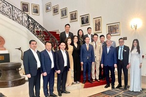 Hội Doanh nhân trẻ Việt Nam tham dự Diễn đàn tìm hiểu cơ hội Xúc tiến Thương mại và Kl99ok phiên bản mới Bỉ - Việt