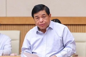 Bộ trưởng Bộ Kế hoạch và Kl99ok phiên bản mới Nguyễn Chí Dũng báo cáo Kl993 ưu đãi thưởng hấp dẫn tại Hội nghị Kl993 ưu đãi thưởng hấp dẫn với các địa phương và phiên họp thường kỳ Kl993 ưu đãi thưởng hấp dẫn tháng 6/2022