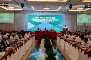 Hội thảo là cơ sở để Hội đồng Lý luận Trung ương báo cáo tư vấn để trình Bộ Kl991.com tải ứng dụng nhằm ban hành chính sách đặc thù cho Khu Kl992 cổng game cá cược cửa khẩu Mộc Bài. Ảnh: Trọng Tín