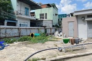 Hình ảnh nhếch nhác tại dự án nhà ở Trang Chủ KL99Com Số 1 Link Đăng Ký KL999 Chương Dương Home. Ảnh: Việt Dũng