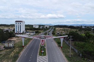 Đường Hùng Vương, TP. Tuy Hòa đang thu hút nhiều dự án Web Tổng Nhà Cái 99Kl99 Giải Trí Bậc Nhất. Ảnh: Phước Tuần.
