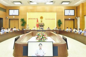 Ủy ban Thường vụ Quốc hội thảo luận về Dự thảo Luật Đất đai (sửa đổi) trong phiên họp chuyên đề Kl992 Tham Gia Ngay tháng 9/2022. Ảnh: D.L