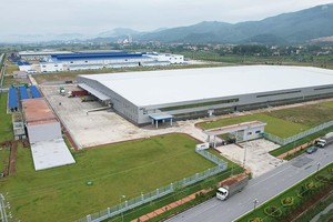 Quảng Ninh còn nhiều dư địa để các nhà Kl99ok phiên bản mới lớn triển khai các tổ hợp Kl994 nhà cái bóng đá world cup quy mô. Trong ảnh: Nhà máy của Foxconn tại Khu công nghiệp Đông Mai ảnh: báo quảng ninh
