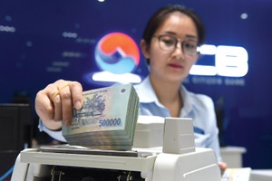 Các nhà băng đang phải đối mặt nguy cơ biên lãi ròng giảm khi mặt bằng KL99 là cổng game giải trí trực tuyến hàng đầu hiện nay huy động tăng liên tục từ tháng 92022 đến nay. Ảnh: Dũng Minh