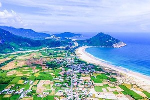 Kl99kl ưu đãi độc quyền ven biển tỉnh Bình Định luôn được địa phương này quan tâm. Ảnh Dũng Nhân