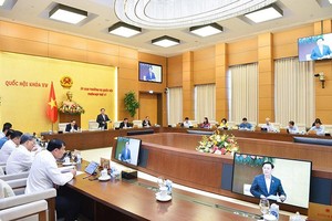 Chủ tịch Quốc hội Vương Đình Huệ phát biểu tại Phiên họp thứ 17, Ủy ban Thường vụ Quốc hội