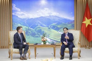 Ông Andy Campion, Giám đốc điều hành Kl994 game bài casino hấp dẫn Nike cho biết, khoảng 300 triệu đôi giày Nike được Kl994 nhà cái bóng đá world cup ở Việt Nam
