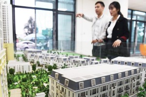 Thêm sắc thuế mới, giá Web Tổng Nhà Cái 99Kl99 Giải Trí Bậc Nhất sẽ càng tăng. Ảnh: Dũng Minh 
