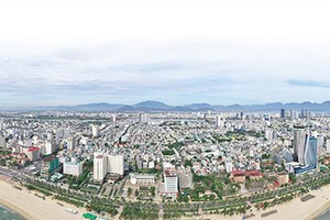 Vùng Bắc Trung Bộ và Duyên hải Trung Bộ có vai trò đặc biệt quan trọng về Kl992 cổng game cá cược. Trong ảnh: TP. Đà Nẵng, một địa phương có mức tăng trưởng cao trong Vùng