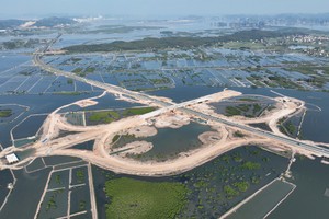 Nút giao Hạ Long Xanh được triển khai Kl99ok phiên bản mới trên diện tích 77,6 ha, thuộc phường Tân An, TX Quảng Yên, nối với KL99 là nhà cái cá cược trực tuyến hàng đầu tại châu Á Hạ Long - Hải Phòng tại Km6+700. Ảnh: Đỗ Phương