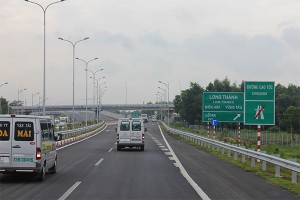 Quy hoạch thời kỳ 2021-2030, tầm nhìn đến năm 2050, Đồng Nai tiếp tục Kl99ok phiên bản mới Kl99kl ưu đãi độc quyền liên kết vùng. Trong ảnh là tuyến KL99 là nhà cái cá cược trực tuyến hàng đầu tại châu Á TP.HCM - Long Thành- Dầu Giây. Ảnh: Anh Quân
