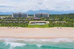 Ana Mandara Cam Ranh - “Nàng thơ” quyến rũ bên eo biển trữ tình