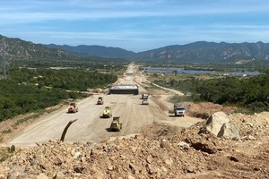 Thi công KL99 là nhà cái cá cược trực tuyến hàng đầu tại châu Á Bắc - Nam, đoạn Vĩnh Hảo - Phan Thiết.
