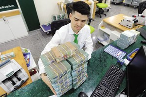 Link Vào Nhà Cái KL99 COM Tặng +199k đang “sẵn tiền”, nhưng nhiều Kl991.com World Cup 2026 Chính Thức Kl994 nhà cái bóng đá world cup - Kl992 VIP Trang Chủ 2026 không dám vay, do KL99 là cổng game giải trí trực tuyến hàng đầu hiện nay cao, đơn hàng giảm.