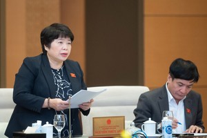 Chủ nhiệm Uỷ ban Trang Chủ KL99Com Số 1 Link Đăng Ký KL999 Nguyễn Thuý Anh trình bày báo cáo kết quả giám sát.