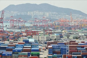 Cảng hàng hóa ở Busan, Hàn Quốc. Ảnh minh họa: AFP/TTXVN