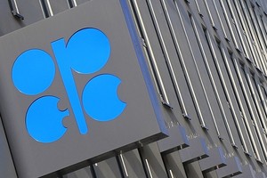 OPEC+ từng cắt giảm nguồn cung gần 10 triệu thùng Kl99com chung kết WC 2026 vào năm 2020 để cứu thị trường lao đáy. Ảnh: AFP