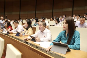 Trong phiên làm việc sáng 23/6, Quốc hội đã thông qua Luật Kl99 nổ hũ, với tỷ lệ tán thành là 93,12%. 