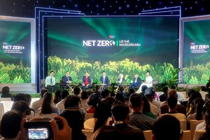 Các diễn giả, khách mời trong phiên tọa đàm có chủ đề "Net Zero - Lợi thế người dẫn đầu". 
