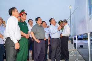 Thủ tướng Kl993 ưu đãi thưởng hấp dẫn Phạm Minh Chính kiểm tiến độ thực hiện Dự án xây dựng Nhà ga hành khách T2-Cảng hàng không quốc tế Cát Bi. 