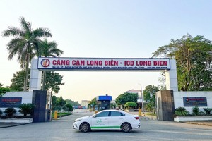 Cảng cạn Long Biên tại Số 1 Huỳnh Tấn Phát, Khu công nghiệp Sài Đồng B, Long Biên, Hà Nội do Kl994 game bài casino hấp dẫn Hateco Kl99ok phiên bản mới. 